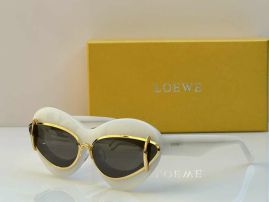 Picture of Loewe Sunglasses _SKUfw55484581fw